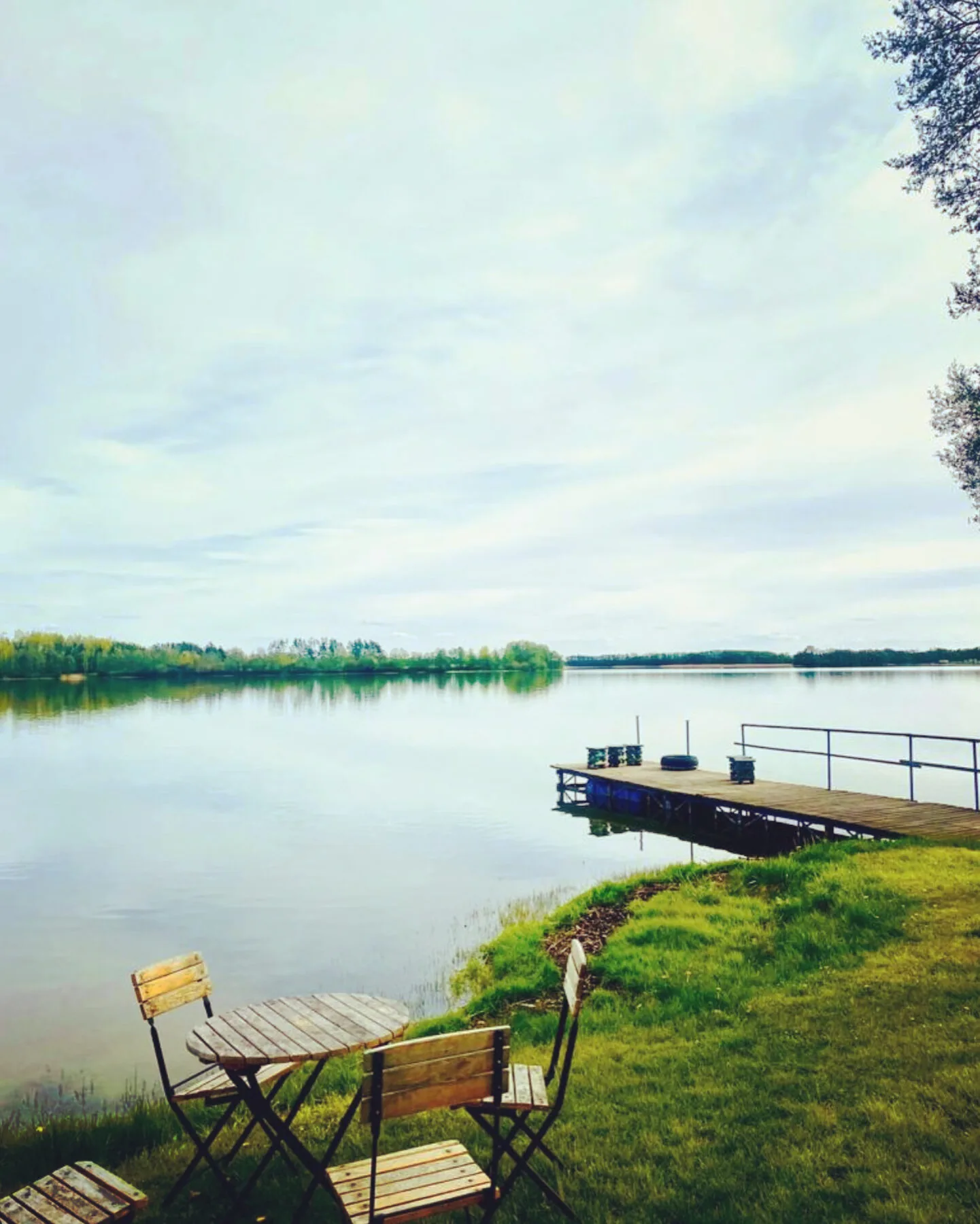Pomost nad jeziorem
